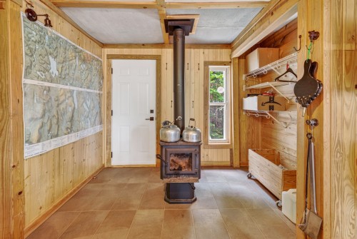 Mud Room - 2 Lac Draper, Portneuf, QC 