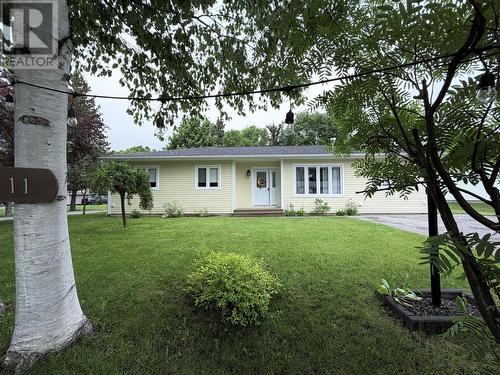 11 Tenth Avenue, Pasadena, NL 