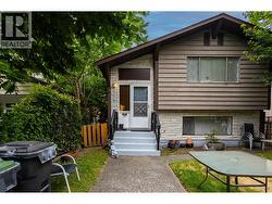2351 HAWTHORNE AVENUE  Port Coquitlam, BC V3C 1X1