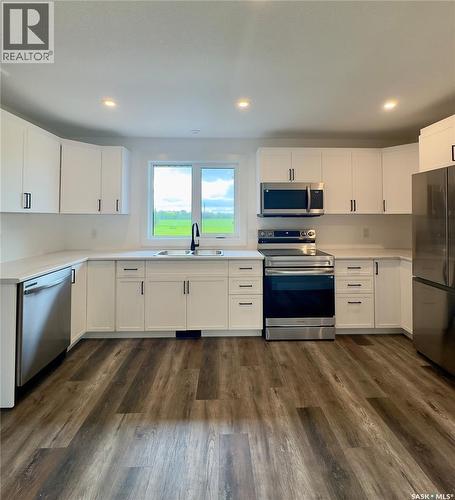 324 Penner Street, Waldheim, SK - Indoor Photo Showing Kitchen With Stainless Steel Kitchen