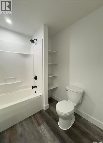 324 Penner Street, Waldheim, SK - Indoor Photo Showing Bathroom