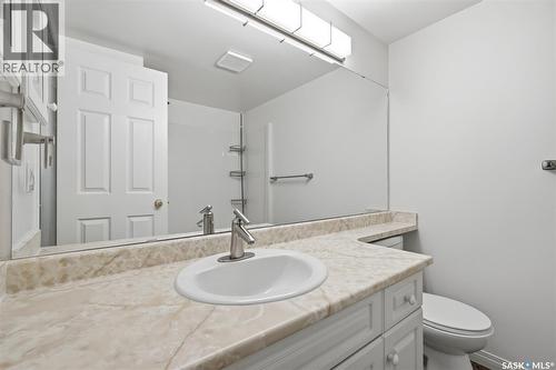 208 1700 Main Street E, Saskatoon, SK - Indoor Photo Showing Bathroom