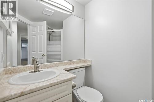 208 1700 Main Street E, Saskatoon, SK - Indoor Photo Showing Bathroom