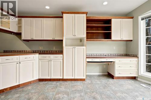 18 Lakeview Place, Regina, SK 