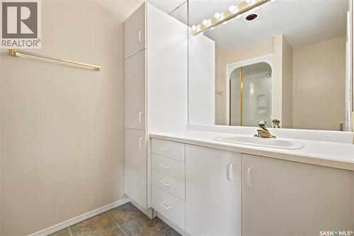 18 Lakeview Place, Regina, SK 