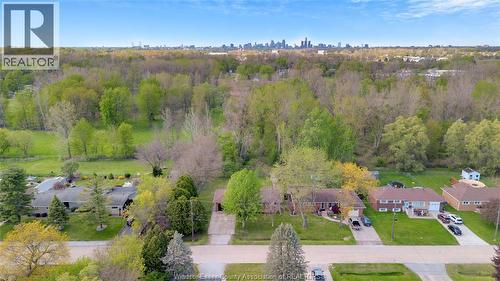 1910 Kent, Windsor, ON - Outdoor With View