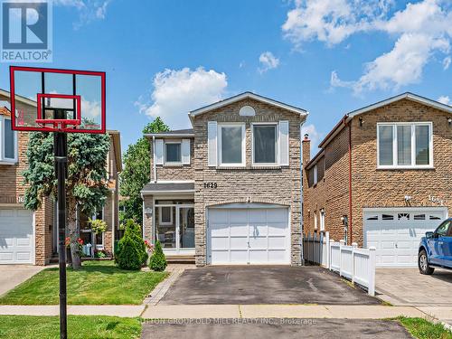 1629 DEWBERRY CRESCENT  Mississauga, ON L4W 3B6