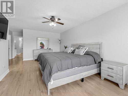 1629 Dewberry Crescent, Mississauga, ON 