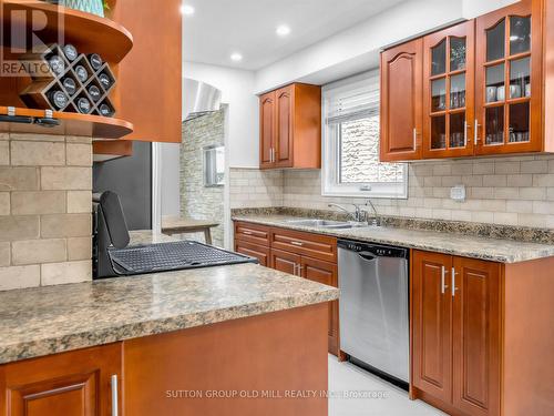 1629 Dewberry Crescent, Mississauga, ON 