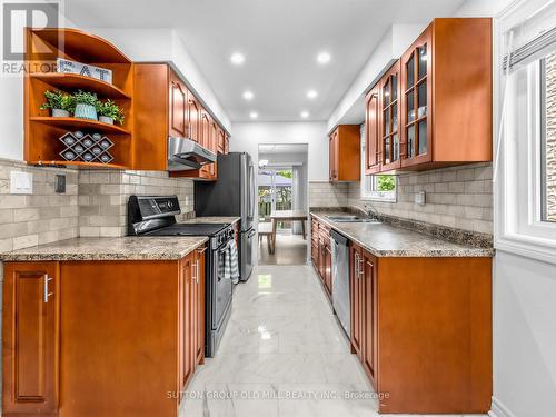 1629 Dewberry Crescent, Mississauga, ON 