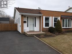 UPPER - 396 FLEETWOOD DRIVE Oshawa (Eastdale), ON L1K 1C4