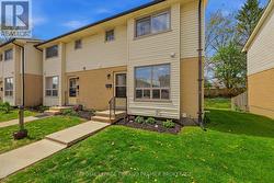4 - 135 BELMONT DRIVE  London South (South O), ON N6J 4J3