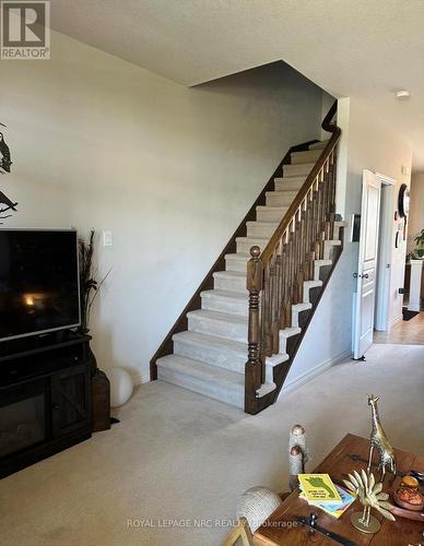 6 - 8 Hemlock Way, Grimsby, ON - Indoor
