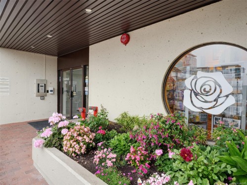 #409-9805 Second St, Sidney, BC 