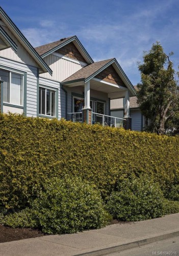 #10-1646 Balmoral Ave, Comox, BC 