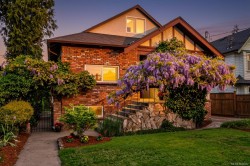 1730 Haultain St Victoria, BC V8R 2L2