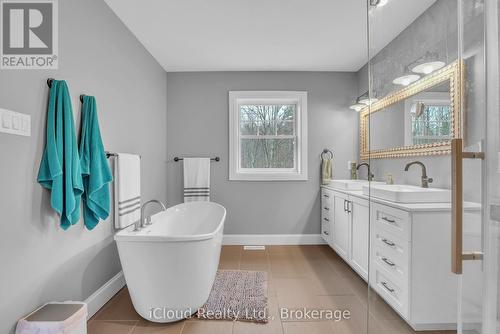 2091 Dwyer Road, Springwater, ON 