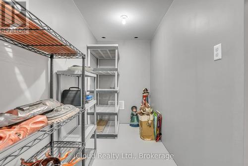 2091 Dwyer Road, Springwater, ON 