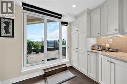 Access to Terrace from kitchen - 