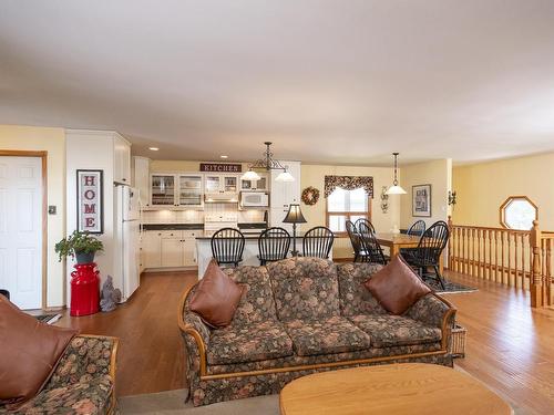 185 Ridgecrest Road, Thunder Bay, ON 