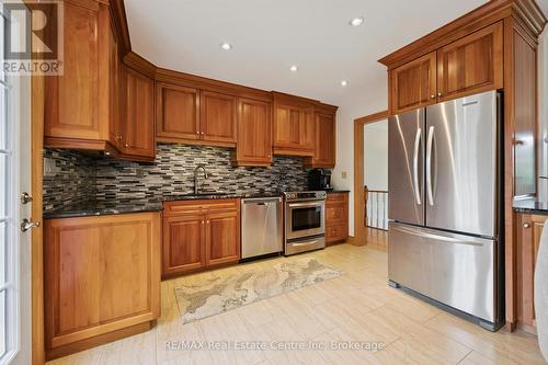 Stunning Updated Kitchen. - 9098 Sideroad 27 Road, Erin, ON - Indoor Photo Showing Dining Room