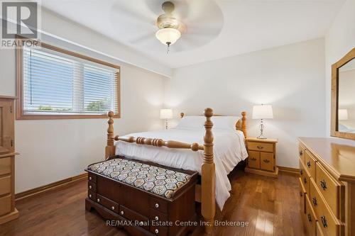 9098 Sideroad 27 Road, Erin, ON - Indoor Photo Showing Bedroom