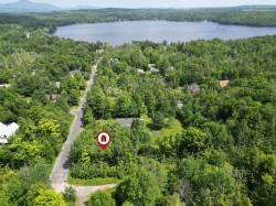 Rue de la Sterne  Magog, QC J1X 0M6
