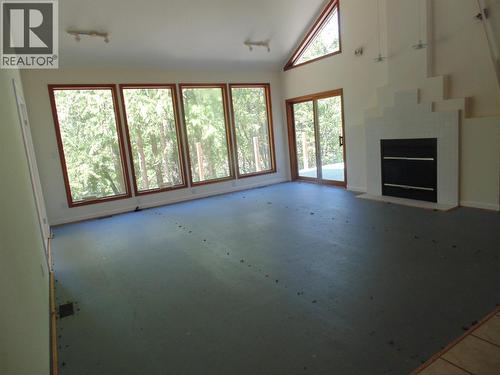 1415 Bridge Road, Crescent Valley, BC - Indoor