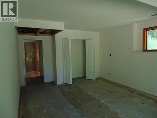 1415 Bridge Road, Crescent Valley, BC - Indoor Photo Showing Other Room