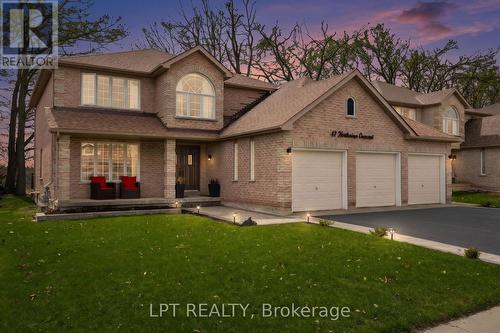 47 NORTHVIEW CRESCENT  Barrie, ON L4N 9T4