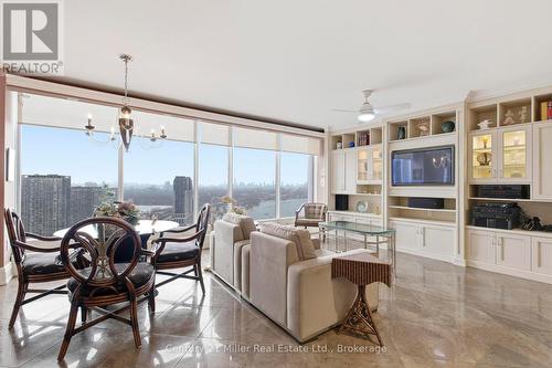 Eating Area/Family Room - Unit 3606 - 2045 Lake Shore Boulevard W, Toronto (Mimico), ON 