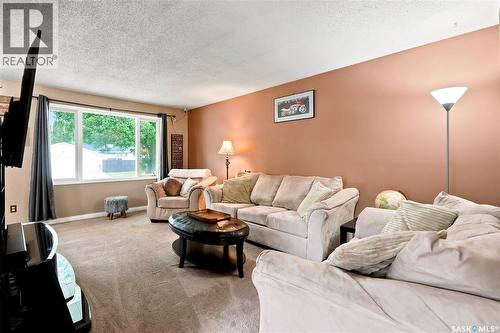 109 Church DRIVE  Regina, SK S4X 1L7