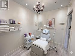 2704 W 4TH AVENUE  Vancouver, BC V6K 1R1