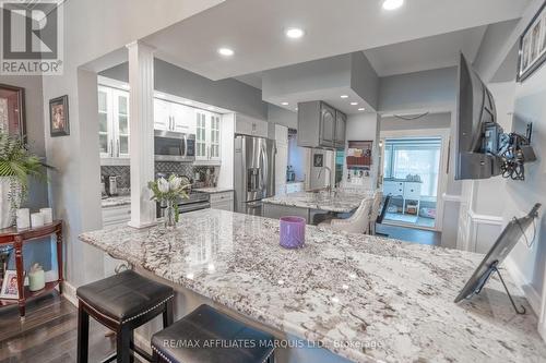 420 Third Street W, Cornwall, ON - Indoor Photo Showing Kitchen With Upgraded Kitchen