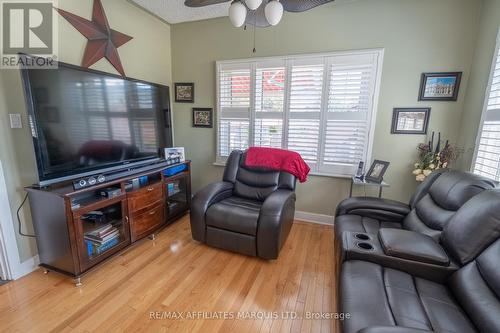 Den/office - 420 Third Street W, Cornwall, ON - Indoor Photo Showing Living Room