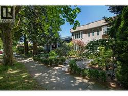 2945 W 12TH AVENUE  Vancouver, BC V6K 2R2