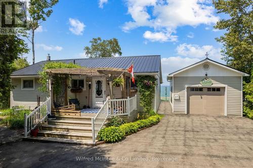 509 BRUCE ROAD 13  Native Leased Lands, ON N0H 2L0