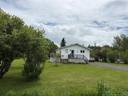 75 rue des chalets  Pointe-Verte, NB E8J 2R4