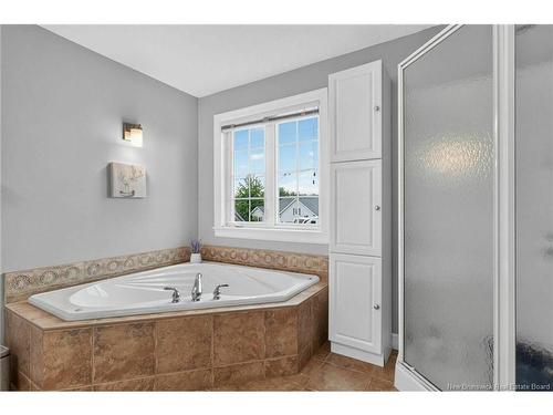 242 Doreen Cres, Dieppe, NB 