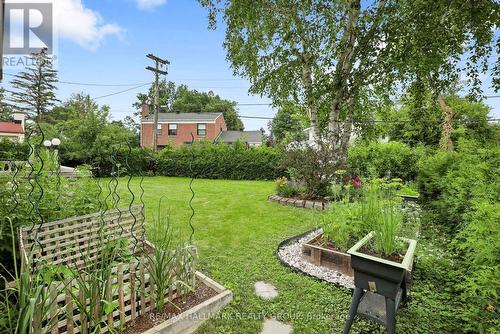 1712 Playfair Drive, Ottawa, ON 