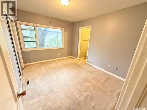431 Qu'Appelle Street, Weyburn, SK 