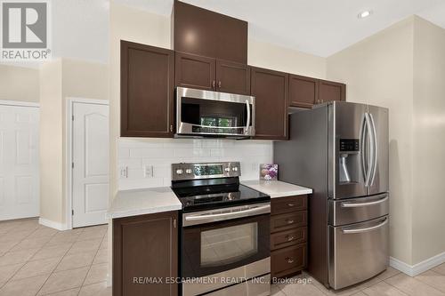 14 Ecker Lane, Hamilton, ON 
