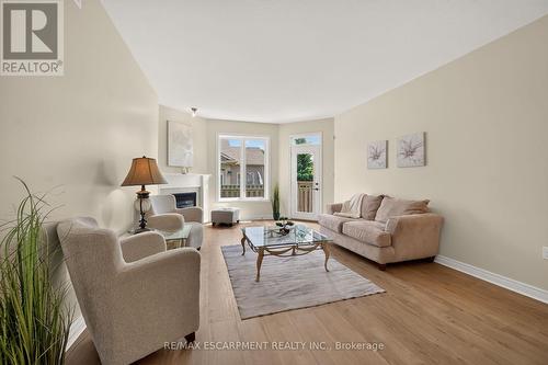 14 Ecker Lane, Hamilton, ON 