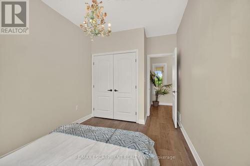 14 Ecker Lane, Hamilton, ON 