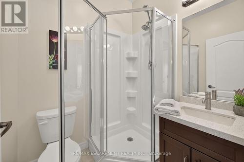 14 Ecker Lane, Hamilton, ON 