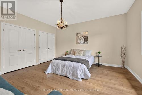 14 Ecker Lane, Hamilton, ON 