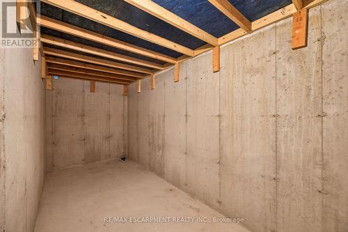 14 Ecker Lane, Hamilton, ON 