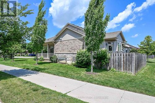 14 Ecker Lane, Hamilton, ON 