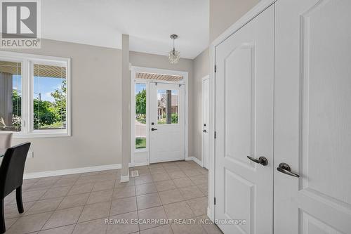 14 Ecker Lane, Hamilton, ON 