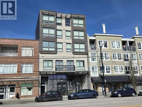 2551 Kingsway, Vancouver, BC 